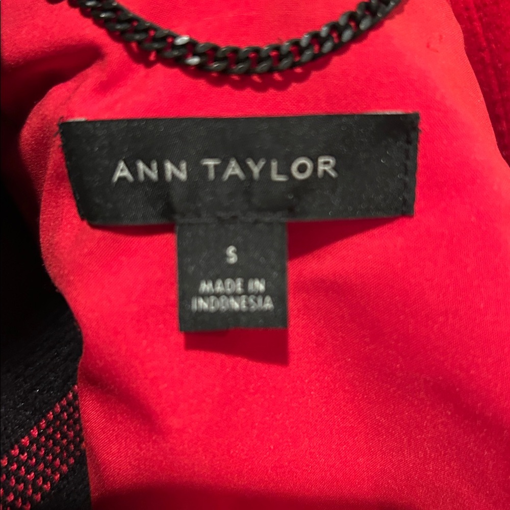 Ann Taylor Scarlet Red Apparel - Picture 4 of 5
